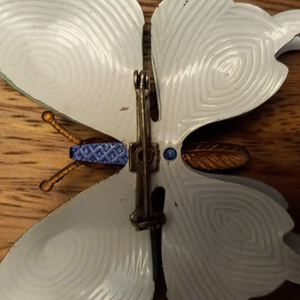 Vintage 1960s BUTTERFLY Pin Brooch - Picture 5 of 7